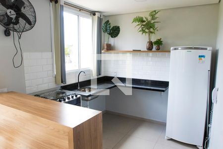 Apartamento para alugar com 27m², 1 quarto e sem vagaÁrea comum - Salão de festas
