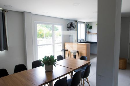 Apartamento para alugar com 27m², 1 quarto e sem vagaÁrea comum - Salão de festas