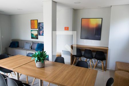 Apartamento para alugar com 27m², 1 quarto e sem vagaÁrea comum - Salão de festas