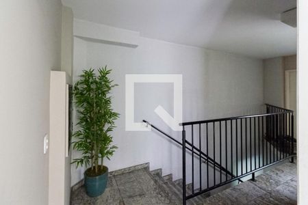 Apartamento à venda com 170m², 3 quartos e 1 vaga Apartamento à venda com 170m², 3 quartos e 1 vagaEntrada