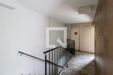 Apartamento à venda com 170m², 3 quartos e 1 vaga Apartamento à venda com 170m², 3 quartos e 1 vagaEntrada