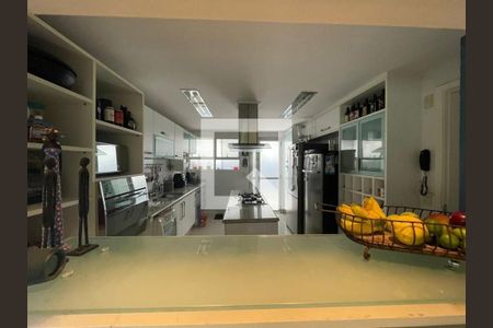 Casa de condomínio à venda com 231m², 4 quartos e 2 vagas