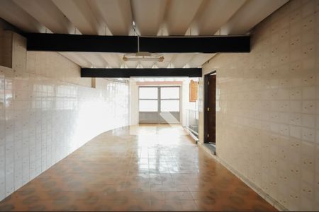 Casa à venda com 155m², 2 quartos e 4 vagas Casa à venda com 155m², 2 quartos e 4 vagasGaragem