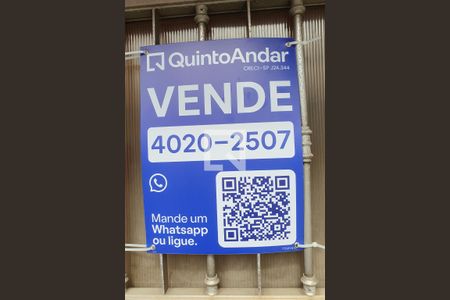 Casa à venda com 155m², 2 quartos e 4 vagas Casa à venda com 155m², 2 quartos e 4 vagasplaquinha