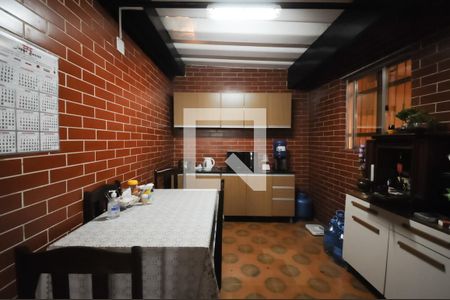 Casa à venda com 155m², 2 quartos e 4 vagas Casa à venda com 155m², 2 quartos e 4 vagasCozinha