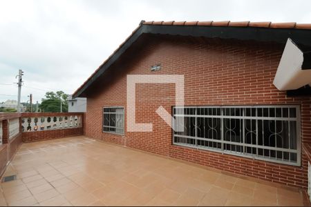 Casa à venda com 155m², 2 quartos e 4 vagas Casa à venda com 155m², 2 quartos e 4 vagasQuintal