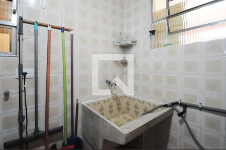 Casa à venda com 155m², 2 quartos e 4 vagas Casa à venda com 155m², 2 quartos e 4 vagasCozinha