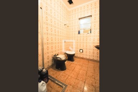 Casa à venda com 155m², 2 quartos e 4 vagas Casa à venda com 155m², 2 quartos e 4 vagasBanheiro Social