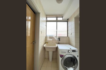 Apartamento à venda com 140m², 3 quartos e 1 vagaÁrea de Serviço