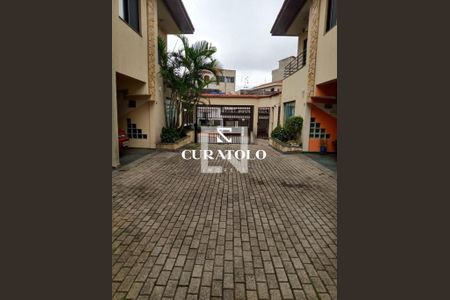 Casa de condomínio à venda com 110m², 3 quartos e 2 vagas