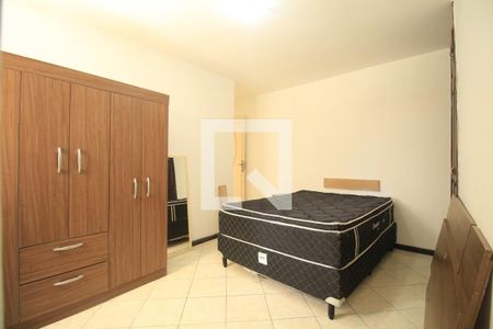 Casa para alugar com 60m², 1 quarto e 1 vagaQuarto