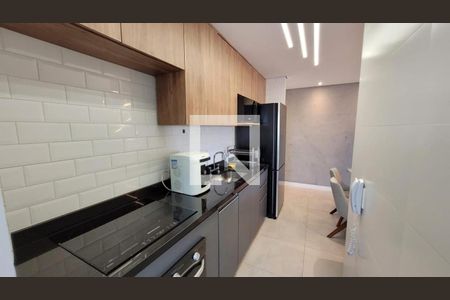 Cozinha de apartamento à venda com 2 quartos, 60m² em Vila Sofia, São Paulo