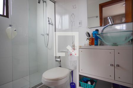 Banheiro da Suíte de apartamento à venda com 3 quartos, 82m² em Cristo Redentor, Porto Alegre