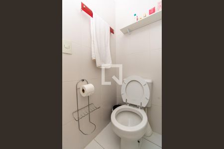 Apartamento para alugar com 60m², 2 quartos e 1 vaga Apartamento para alugar com 60m², 2 quartos e 1 vagaBanheiro Corredor