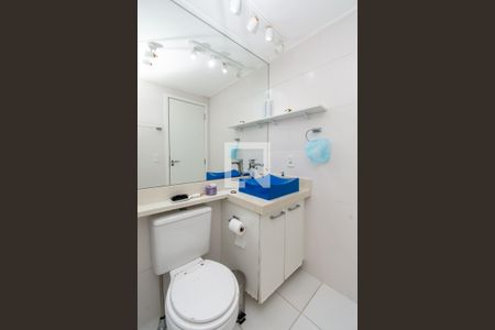 Apartamento para alugar com 60m², 2 quartos e 1 vaga Apartamento para alugar com 60m², 2 quartos e 1 vagaBanheiro da Suíte