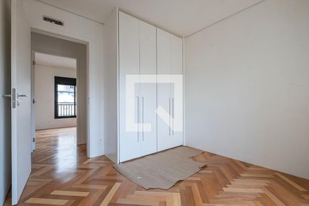 Apartamento à venda com 225m², 3 quartos e 4 vagas Apartamento à venda com 225m², 3 quartos e 4 vagasSuíte 3