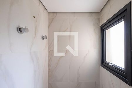 Apartamento à venda com 225m², 3 quartos e 4 vagas Apartamento à venda com 225m², 3 quartos e 4 vagasBanheiro da Suíte 2