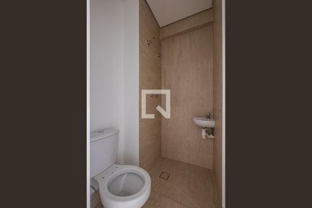 Apartamento à venda com 225m², 3 quartos e 4 vagas Apartamento à venda com 225m², 3 quartos e 4 vagasÁrea de Serviço - Banheiro