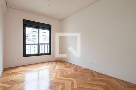 Apartamento à venda com 225m², 3 quartos e 4 vagas Apartamento à venda com 225m², 3 quartos e 4 vagasSuíte 2