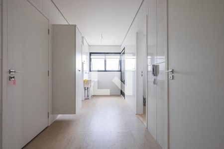 Apartamento à venda com 225m², 3 quartos e 4 vagas Apartamento à venda com 225m², 3 quartos e 4 vagasÁrea de Serviço