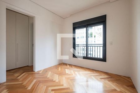 Apartamento à venda com 225m², 3 quartos e 4 vagas Apartamento à venda com 225m², 3 quartos e 4 vagasSuíte 2
