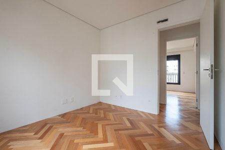 Apartamento à venda com 225m², 3 quartos e 4 vagas Apartamento à venda com 225m², 3 quartos e 4 vagasSuíte 2