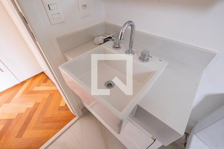 Apartamento à venda com 225m², 3 quartos e 4 vagas Apartamento à venda com 225m², 3 quartos e 4 vagasBanheiro da Suíte 2