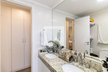 Apartamento à venda com 106m², 3 quartos e 2 vagasBanheiro da Suíte