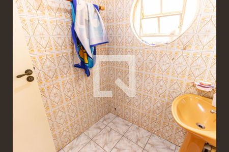 Casa à venda com 200m², 5 quartos e 3 vagasBanheiro