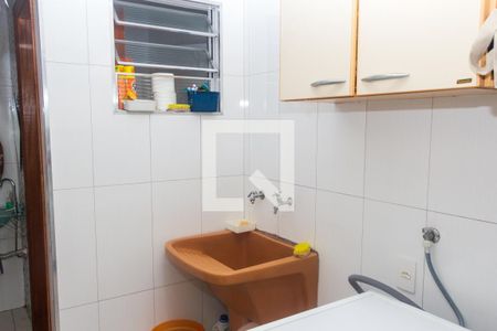 Casa à venda com 80m², 3 quartos e 2 vagasLavanderia
