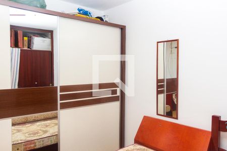 Casa à venda com 80m², 3 quartos e 2 vagasQuarto 2