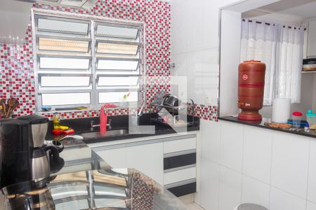 Casa à venda com 80m², 3 quartos e 2 vagasCozinha