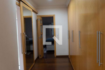 Casa à venda com 212m², 3 quartos e 4 vagasCorredor