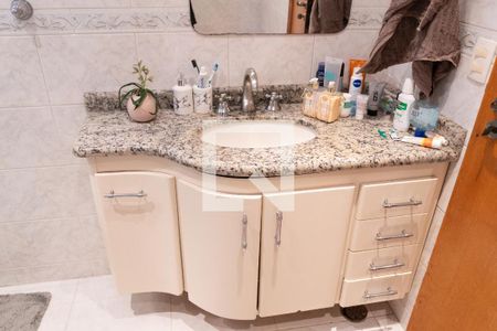 Casa à venda com 212m², 3 quartos e 4 vagasQuarto 01