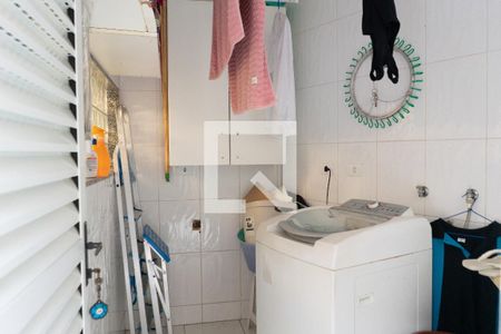 Casa à venda com 212m², 3 quartos e 4 vagasÁrea de Serviço