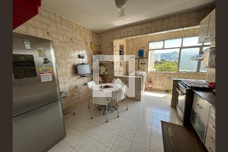 Apartamento à venda com 140m², 3 quartos e 2 vagasCozinha