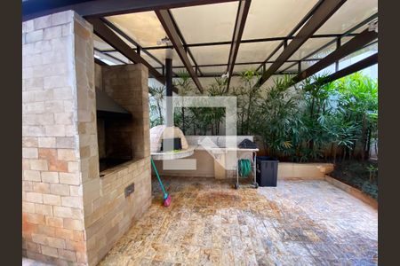 Apartamento à venda com 47m², 1 quarto e 1 vaga Apartamento à venda com 47m², 1 quarto e 1 vagaÁrea comum - Churrasqueira 2