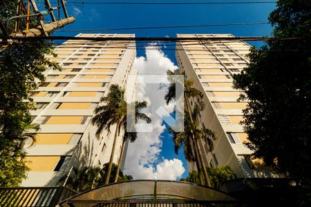 Apartamento à venda com 69m², 3 quartos e 1 vagaFachada