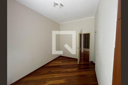 Casa à venda com 235m², 3 quartos e 4 vagas Casa à venda com 235m², 3 quartos e 4 vagasSuíte 2