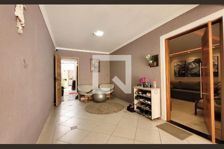 Casa à venda com 240m², 3 quartos e 3 vagasGaragem