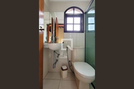 Casa à venda com 240m², 3 quartos e 3 vagasBanheiro