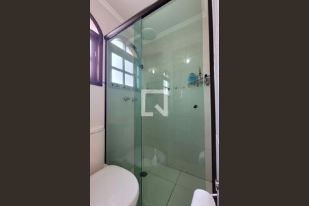 Casa à venda com 240m², 3 quartos e 3 vagasBanheiro