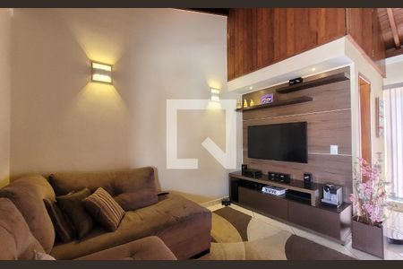 Casa à venda com 240m², 3 quartos e 3 vagasSala - Cobertura