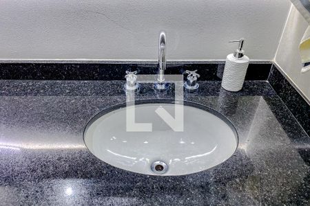 Apartamento à venda com 117m², 2 quartos e 3 vagasBanheiro da Suíte