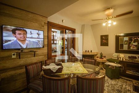 Sala de casa à venda com 3 quartos, 55m² em Espírito Santo, Porto Alegre