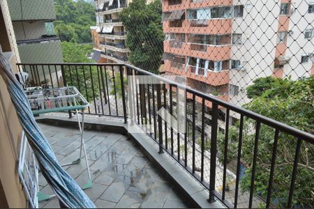 Apartamento à venda com 102m², 3 quartos e 1 vaga Apartamento à venda com 102m², 3 quartos e 1 vagaVaranda da Suíte