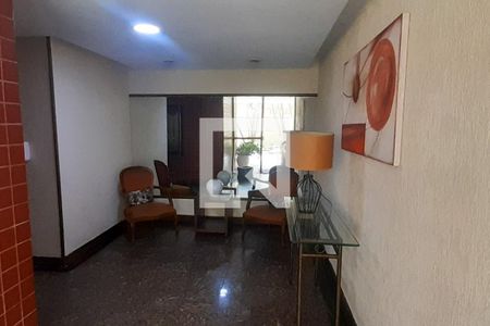 Apartamento à venda com 102m², 3 quartos e 1 vaga Apartamento à venda com 102m², 3 quartos e 1 vagaHall de entrada