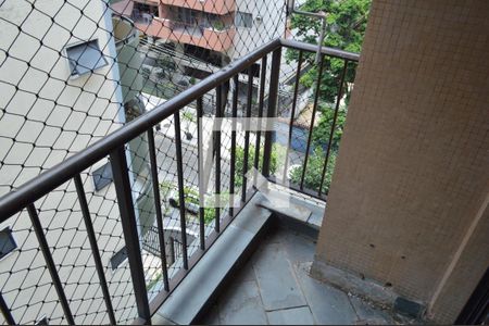 Apartamento à venda com 102m², 3 quartos e 1 vaga Apartamento à venda com 102m², 3 quartos e 1 vagaVaranda da Sala