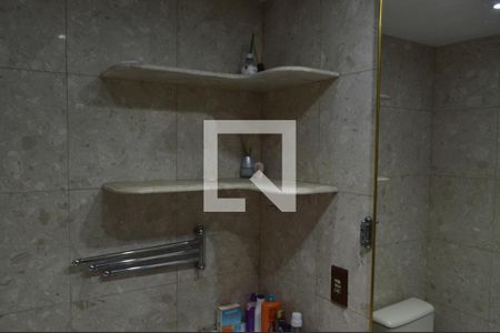 Apartamento à venda com 102m², 3 quartos e 1 vaga Apartamento à venda com 102m², 3 quartos e 1 vagaBanheiro