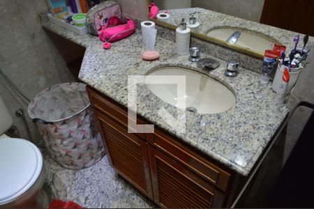 Apartamento à venda com 102m², 3 quartos e 1 vaga Apartamento à venda com 102m², 3 quartos e 1 vagaBanheiro
